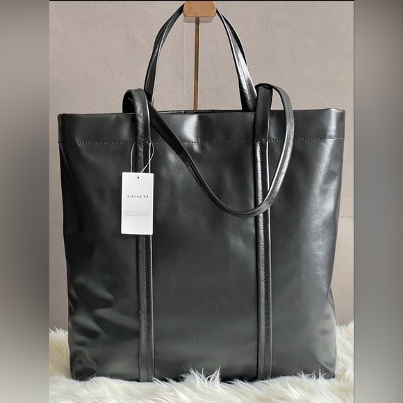 CO840 - Coach Hall Tote 33 - Picture 7 of 14